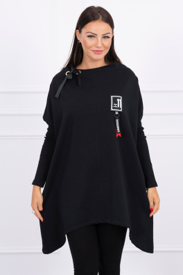 Oversize sweatshirt with asymmetrical sides black