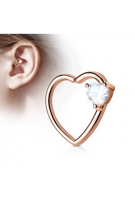 Pravým 14k, růžovým zlatem zlacený piercing do levého ucha - srdce s čirým kamínkem