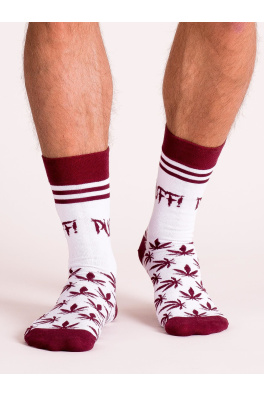 Bílé pánské ponožky se vzory