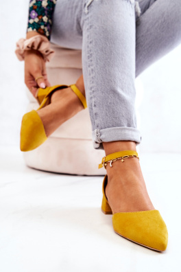 Suede pointed pumps Yellow Calliope