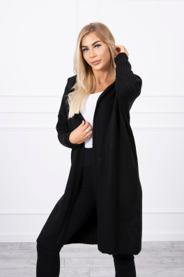 Černý svetr s kapucí