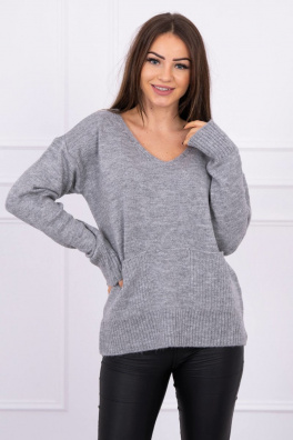 Sweater with decorative pockets gray