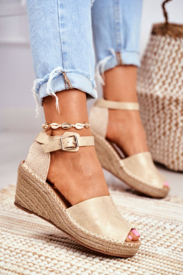 Sandals On A Braided Wedge Gold Maritta
