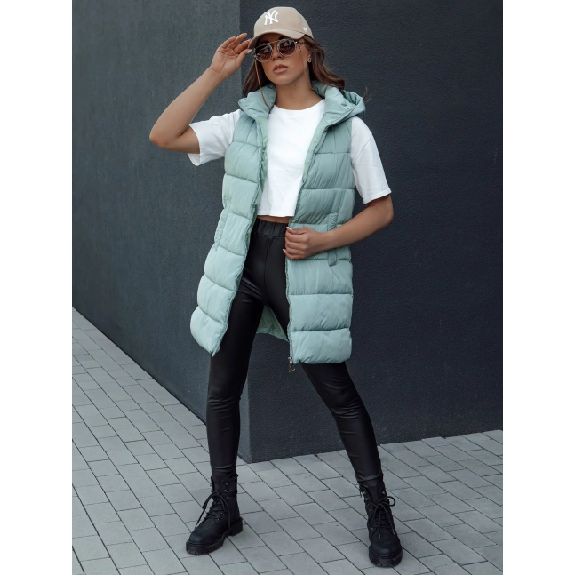 Dámská prošívaná vesta s kapucí BRITA zelená Dstreet TY4511 Dámská prošívaná vesta s kapucí BRITA zelená Dstreet TY4511